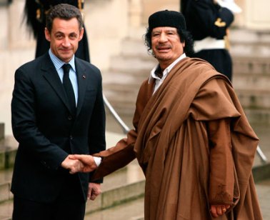 Resultado de imagem para REi Sarkozy com gadaffi